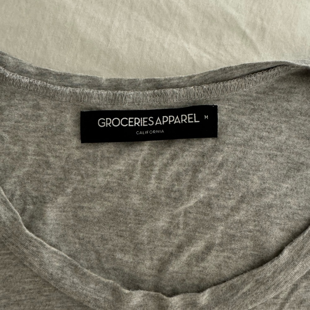 Groceries apparel crop pocket tee gray size: medium